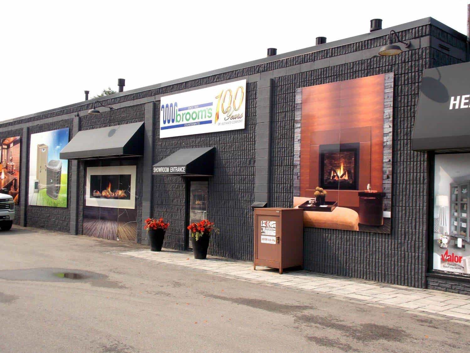 Retail Center Painting in Irving, TX